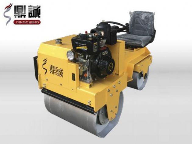 點擊查看詳細信息<br>標題：DC850C座駕式壓路機 閱讀次數：12585