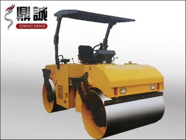 點擊查看詳細信息<br>標題：6噸雙鋼輪振動壓路機 閱讀次數：11197